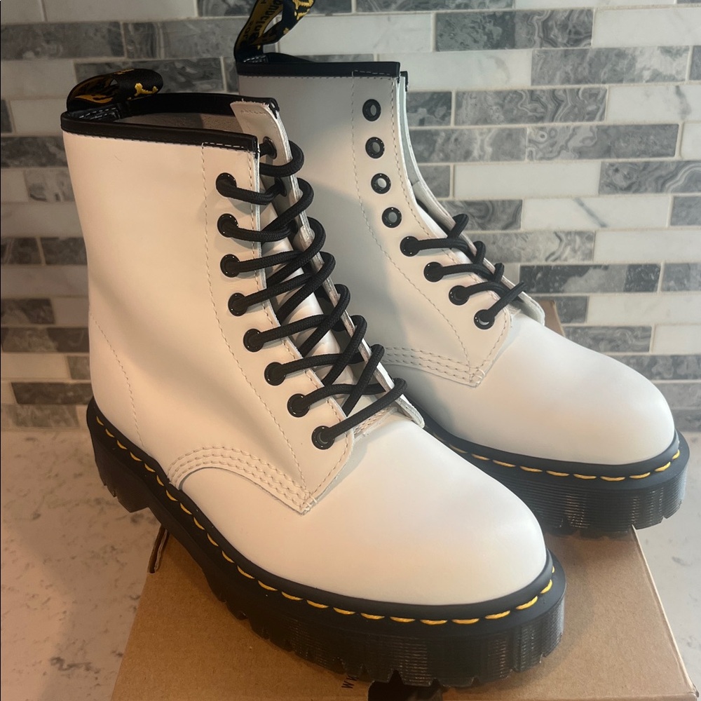 Dr. Martens 1460 Bex Women’s Size 8